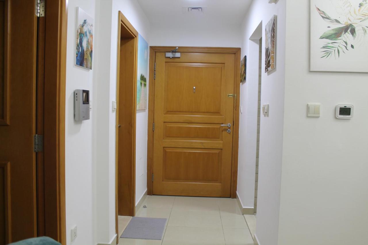 Newly Furnished One Bedroom Apartment Next To Metro & Beach In Marina Residence Dubai Exterior photo