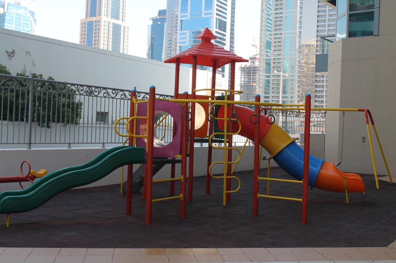 Newly Furnished One Bedroom Apartment Next To Metro & Beach In Marina Residence Dubai Exterior photo