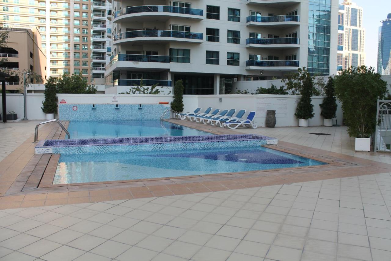 Newly Furnished One Bedroom Apartment Next To Metro & Beach In Marina Residence Dubai Exterior photo