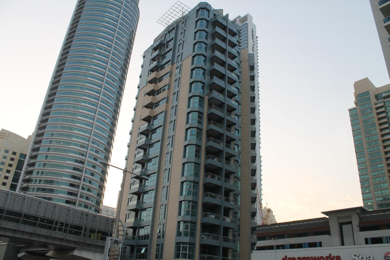 Newly Furnished One Bedroom Apartment Next To Metro & Beach In Marina Residence Dubai Exterior photo