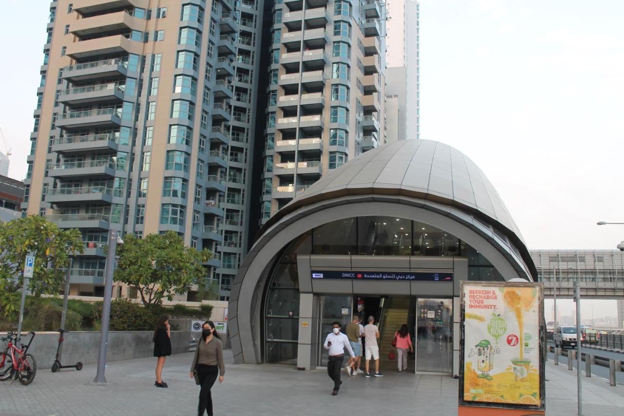 Newly Furnished One Bedroom Apartment Next To Metro & Beach In Marina Residence Dubai Exterior photo