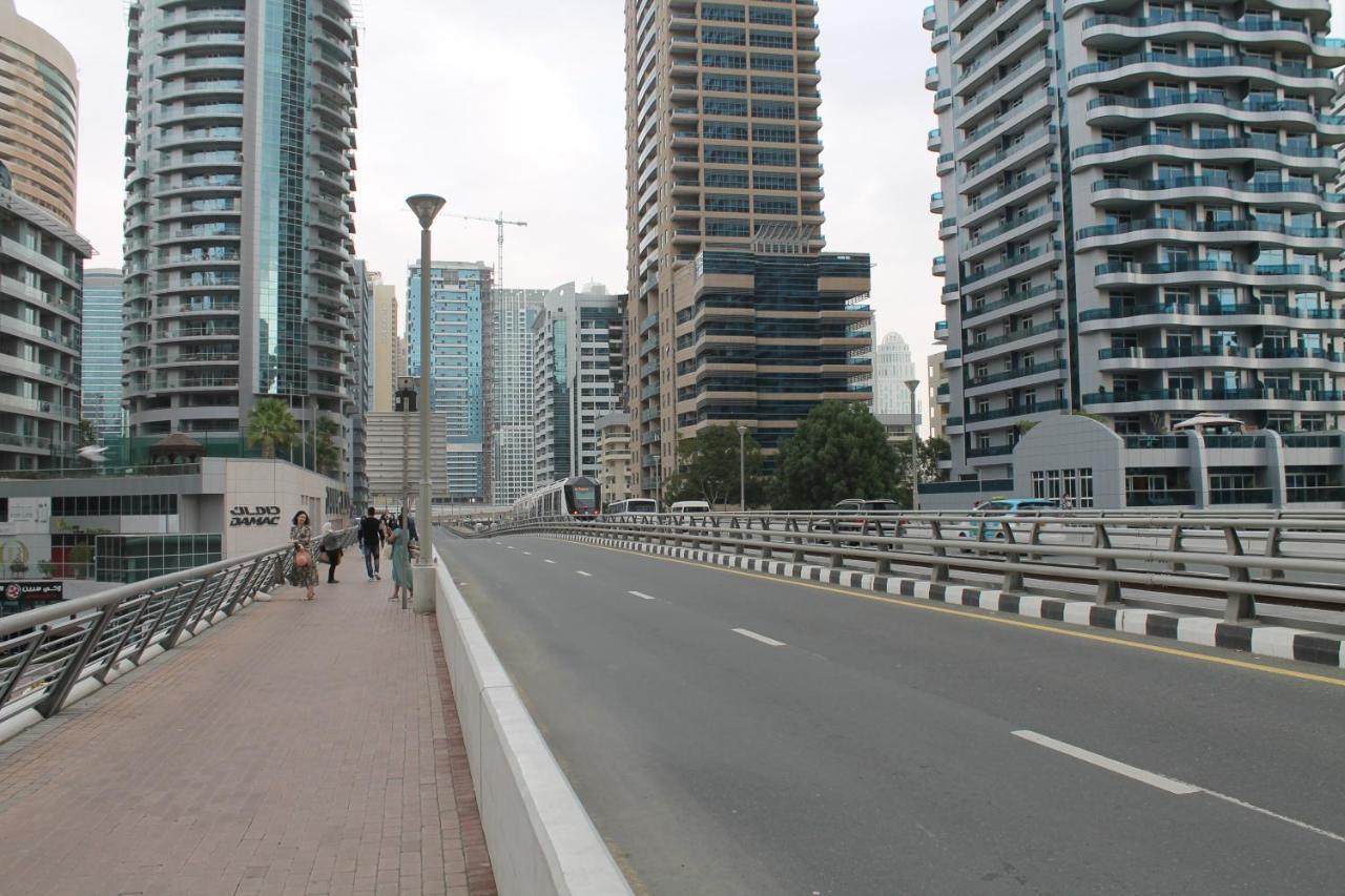 Newly Furnished One Bedroom Apartment Next To Metro & Beach In Marina Residence Dubai Exterior photo