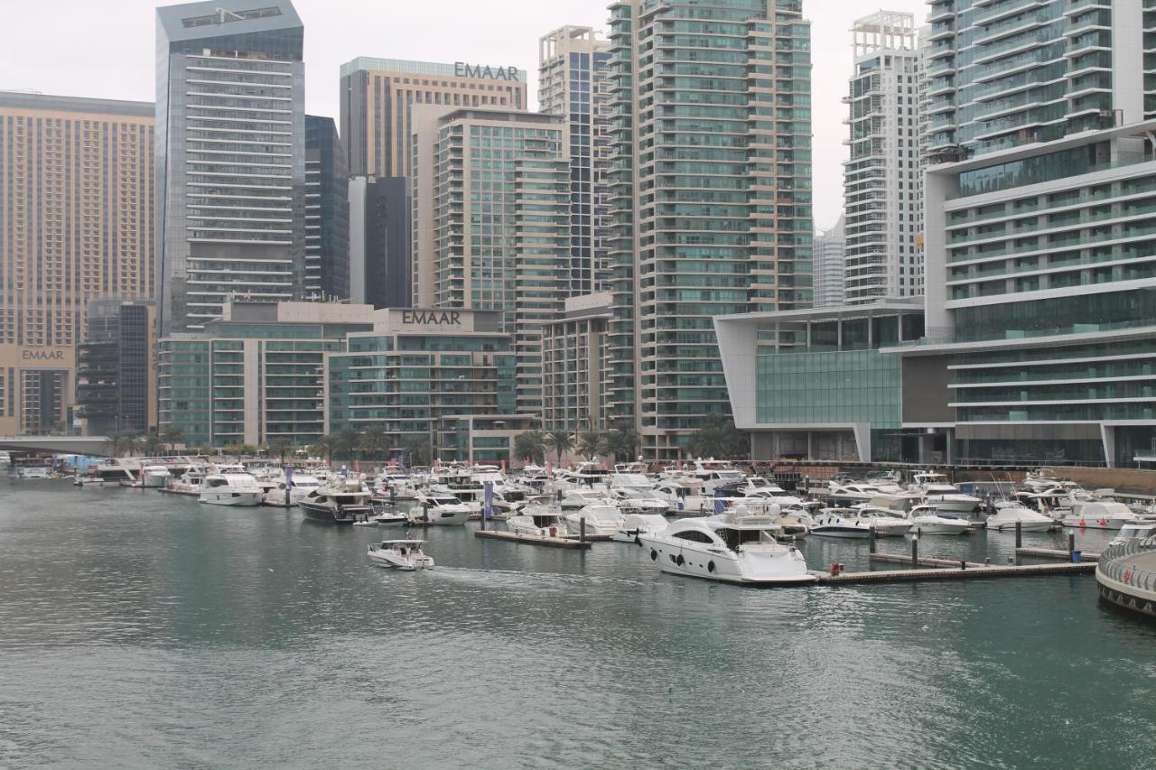 Newly Furnished One Bedroom Apartment Next To Metro & Beach In Marina Residence Dubai Exterior photo